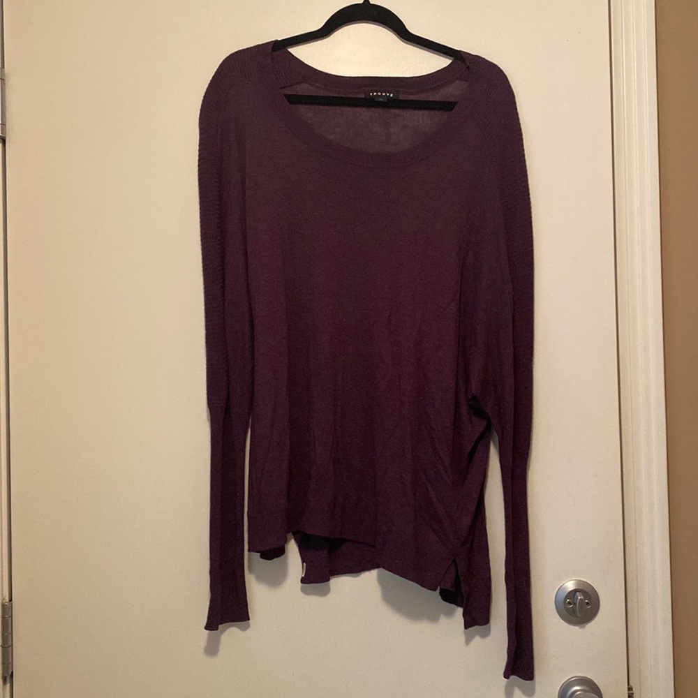 TROUVÉ size L maroon long sleeve